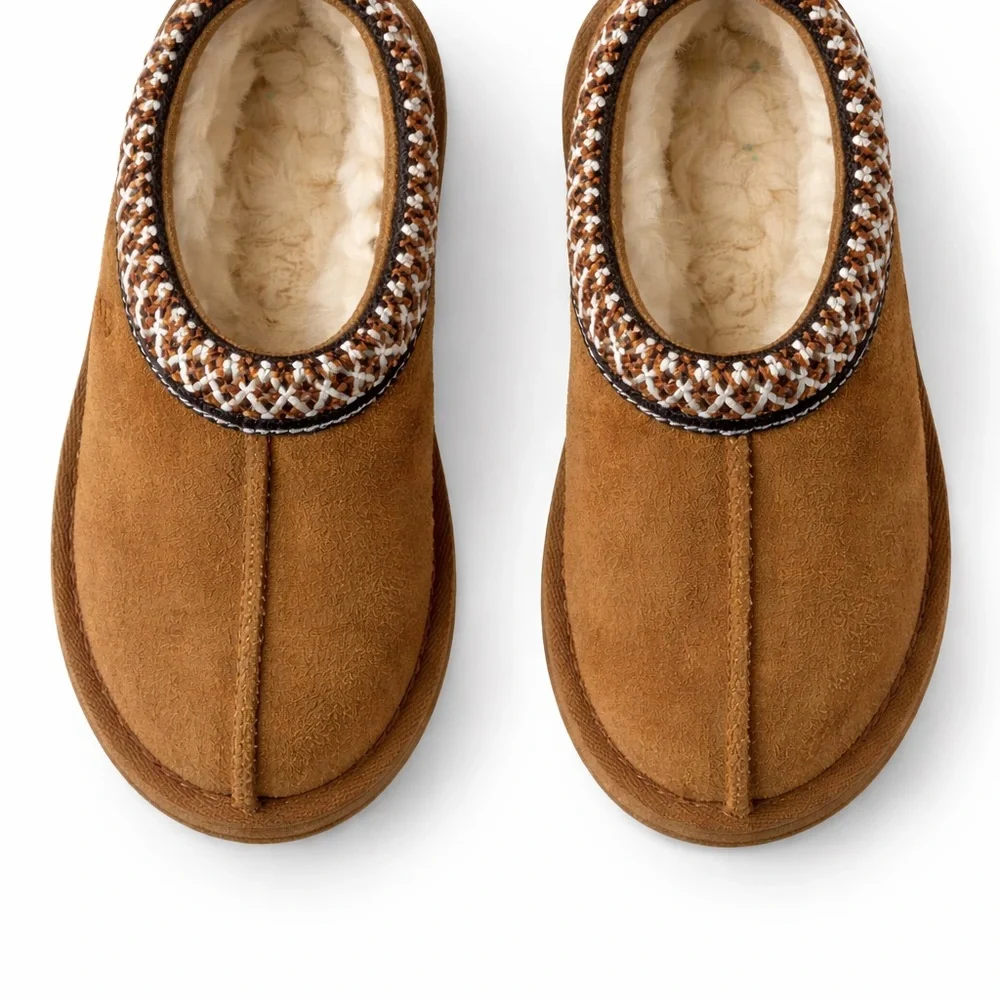 NWOT UGG Tasman II Slippers Kids 7 Chestnut